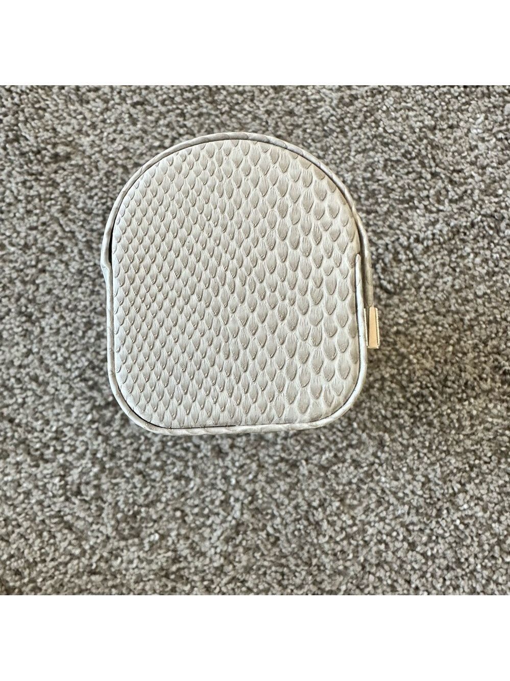 Jimmy Choo Sunglasses Case - Picture 5 of 9